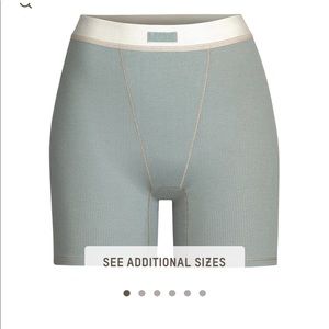 SKIMS COTTON RIB BOXER IN MINERAL | SIZE SMALL